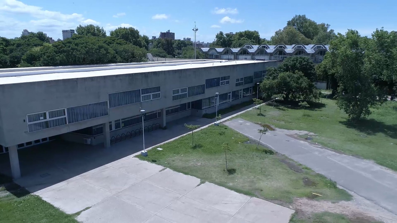 Edificio de la Escuela de Ingeniería y Mecánica, FCEIA - UNR